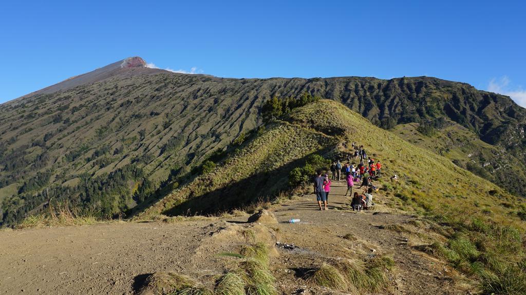 Rinjani Trails Hotel Senaru Exterior photo